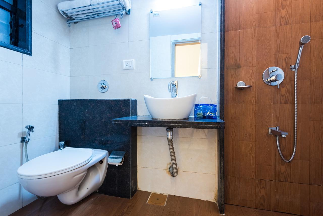 Oyo 2026 Hotel Aishwarya Residency Nová Bombaj Exteriér fotografie
